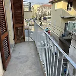 Apartment Happyhome Rivarolo 6 Posti Letto *
