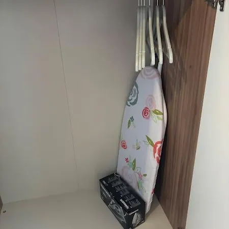 Апартаменты Happyhome Rivarolo 6 Posti Letto Ривароло-Канавезе