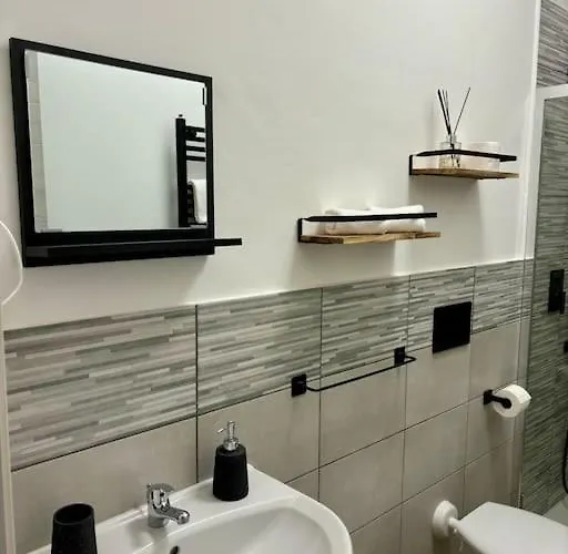 아파트 Happyhome Rivarolo 6 Posti Letto *